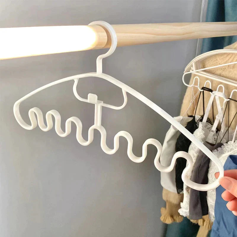 Magic Wave Pattern Hanger