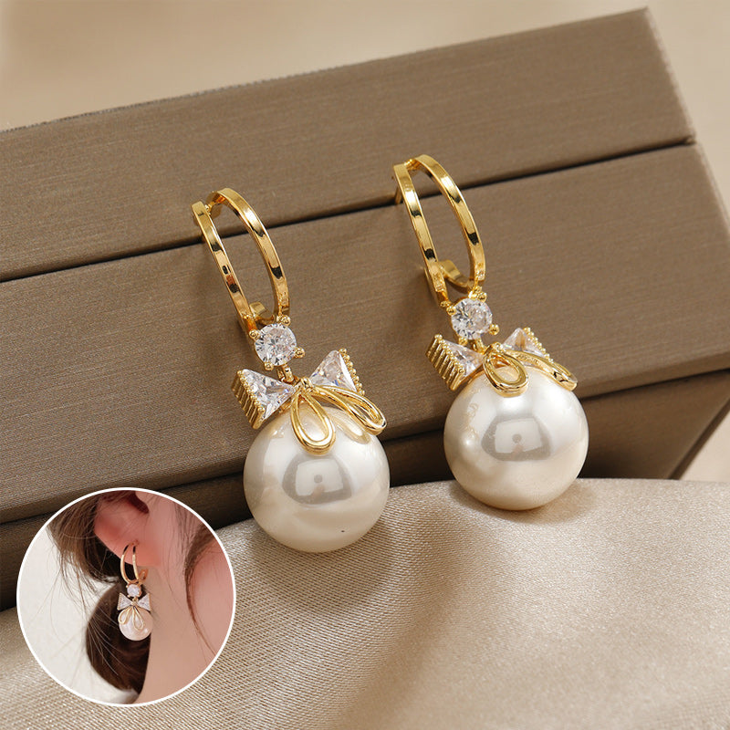 Fashion Butterfly Crystal Pearl Earrings