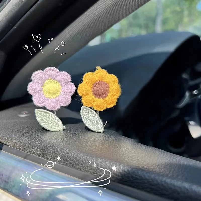 🌸Shaking Head Flower Car Ornament💜