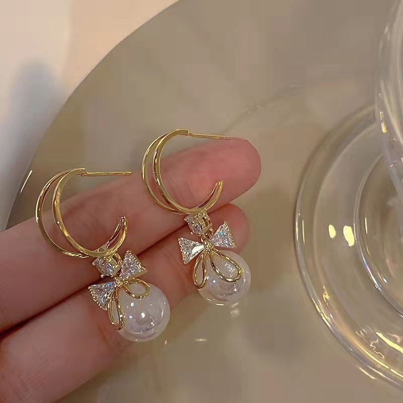 Fashion Butterfly Crystal Pearl Earrings