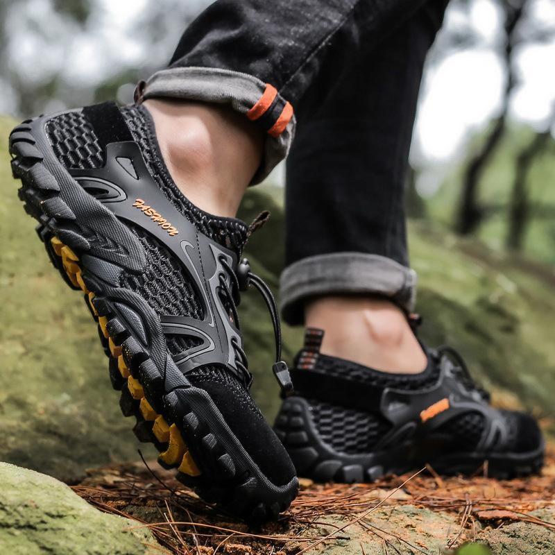 Breathable Mesh Outdoor Walking Shoes